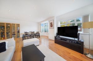 Photo 8- click for photo gallery